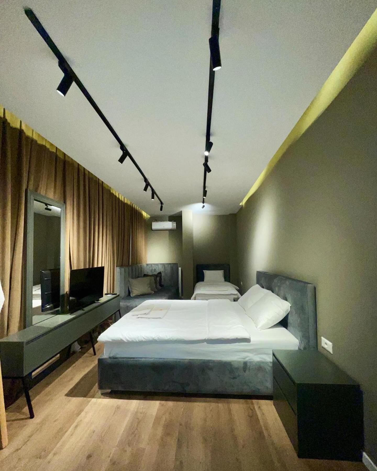 Grand Jnk Boutique Hotel Kukes Экстерьер фото